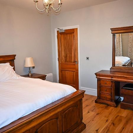 Mcloughlins Of Mulranny Hotel Buitenkant foto