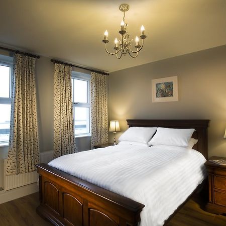 Mcloughlins Of Mulranny Hotel Buitenkant foto